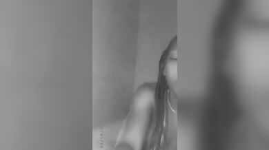 Sexy Ebony Slut With Fit Body In The Bathtub