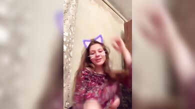 Cute girl in big tit accidentally exposed