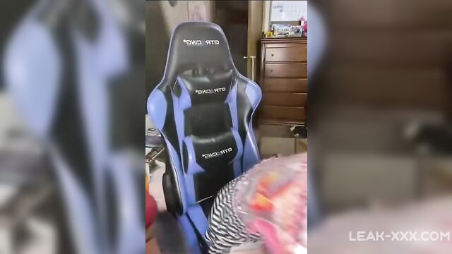 Girl with the nice boobs looks like her shirt may have been a little too loose - 1 image