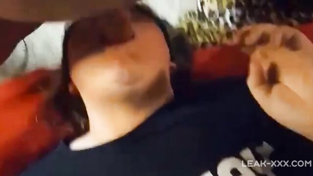 Pretty Hungry little Hutchinson slut enjoys blowjob - 4 image