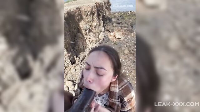 White GF gives a sloppy blowjob to BBC boyfriend outdoor
