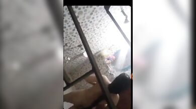 Neighbor spies sexy neighbor in bathroom