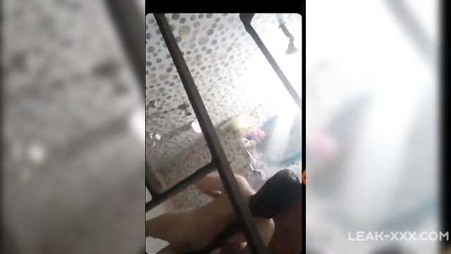 Neighbor spies sexy neighbor in bathroom - 5 image