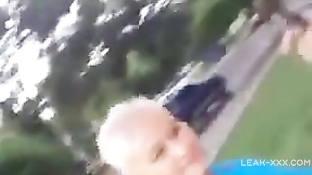 Spanish naked plumpy female baths in public in Valencia city - 2 image