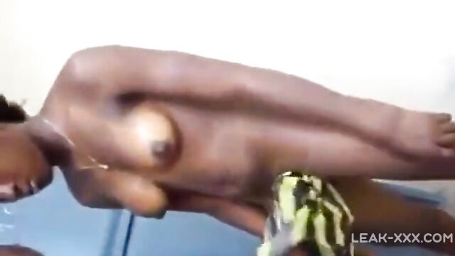 Pretty female thief caught somewhere in Nigeria - 3 image