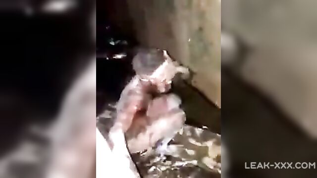 African naked witch wallowed in gutter - 4 image