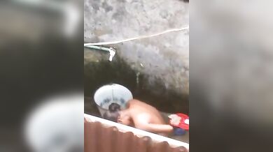 Bangladeshi sexy girl bathing