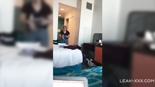 Sister goes naked in front of Brother and Mom - 5 image