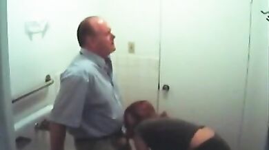 Daughter enjoys Fast blowjob for Daddy
