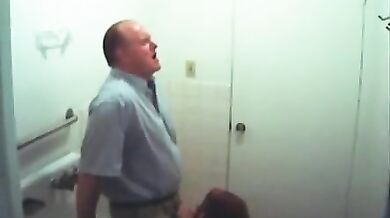 Daughter enjoys Fast blowjob for Daddy