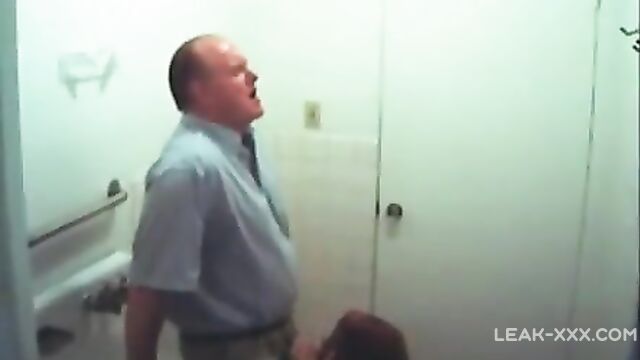 Daughter enjoys Fast blowjob for Daddy - 5 image