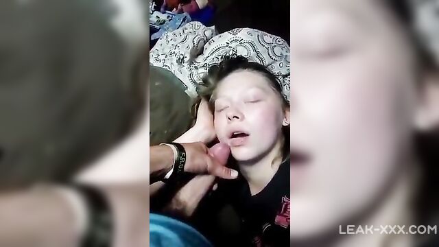 Pranking my sleeping Sister and Cumshot - 4 image