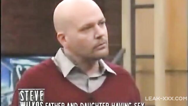 Real Father and Daughter having incest sex TV show - 4 image