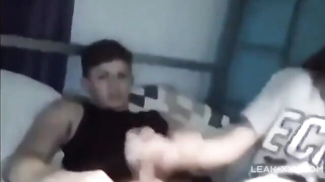 Hot Teen Sister Jerks her Brother Video Leaked - 5 image