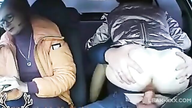 Drunk daughter is really getting fucked in the car in front of her mother - 3 image