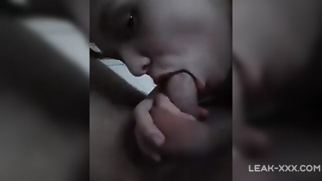 18 yo daughter sucks daddy's big cock on camera - 4 image