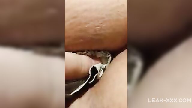 Russian son shoved panties into mother's pussy - 3 image