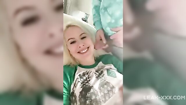 Son approached his mom and showed dick - 2 image