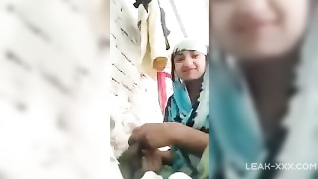 Indian sister sucking brother's dick well - 1 image