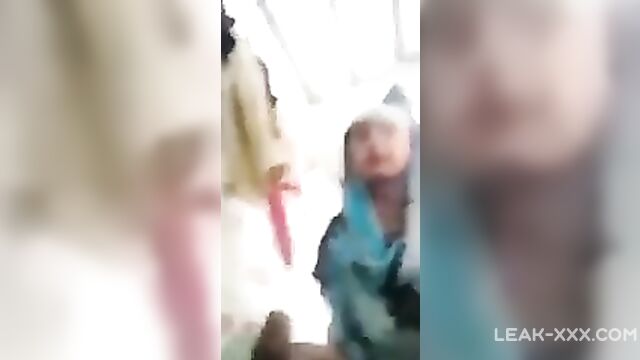 Indian sister sucking brother's dick well - 5 image