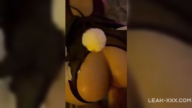 Continuation of sister's fucking doggy style