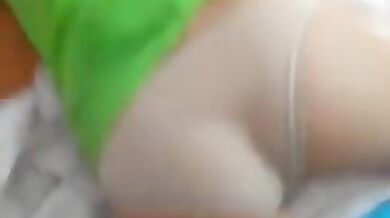 Drunk dad jerks off his dick on his daughter's small ass and cums hard