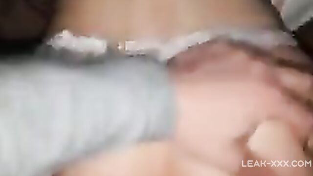 Brother fucking his sister during her period - 4 image
